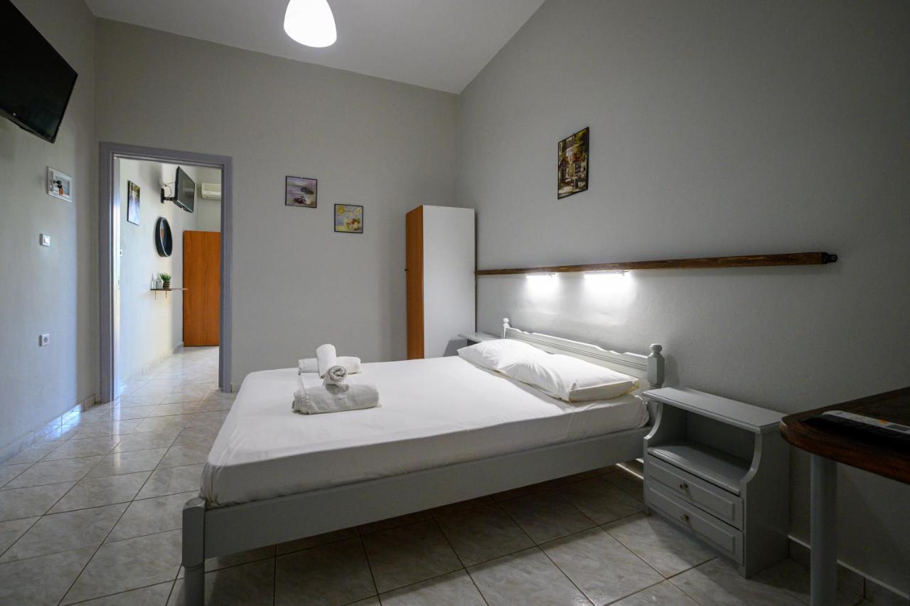 George Apartments Stoupa Stoúpa Exterior foto