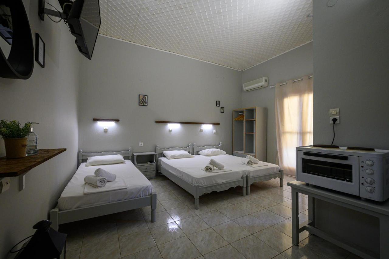 George Apartments Stoupa Stoúpa Exterior foto